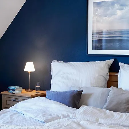 Friedenstr_43 Whg_6 Wellenlaeufer * Zingst